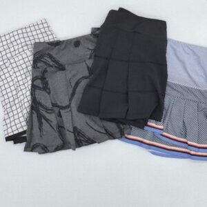 Bundle of Womens Tennis Skirts (shorts attatched) Size: Large